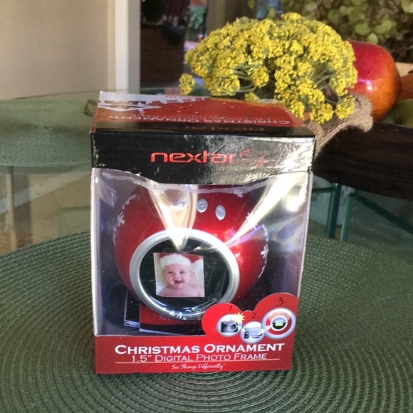 Digital Photo Frame - Picture 2 of 6